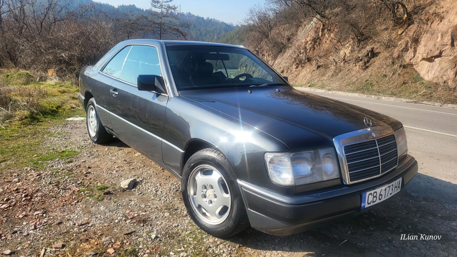 Mercedes-Benz 124 220CE - изображение 4