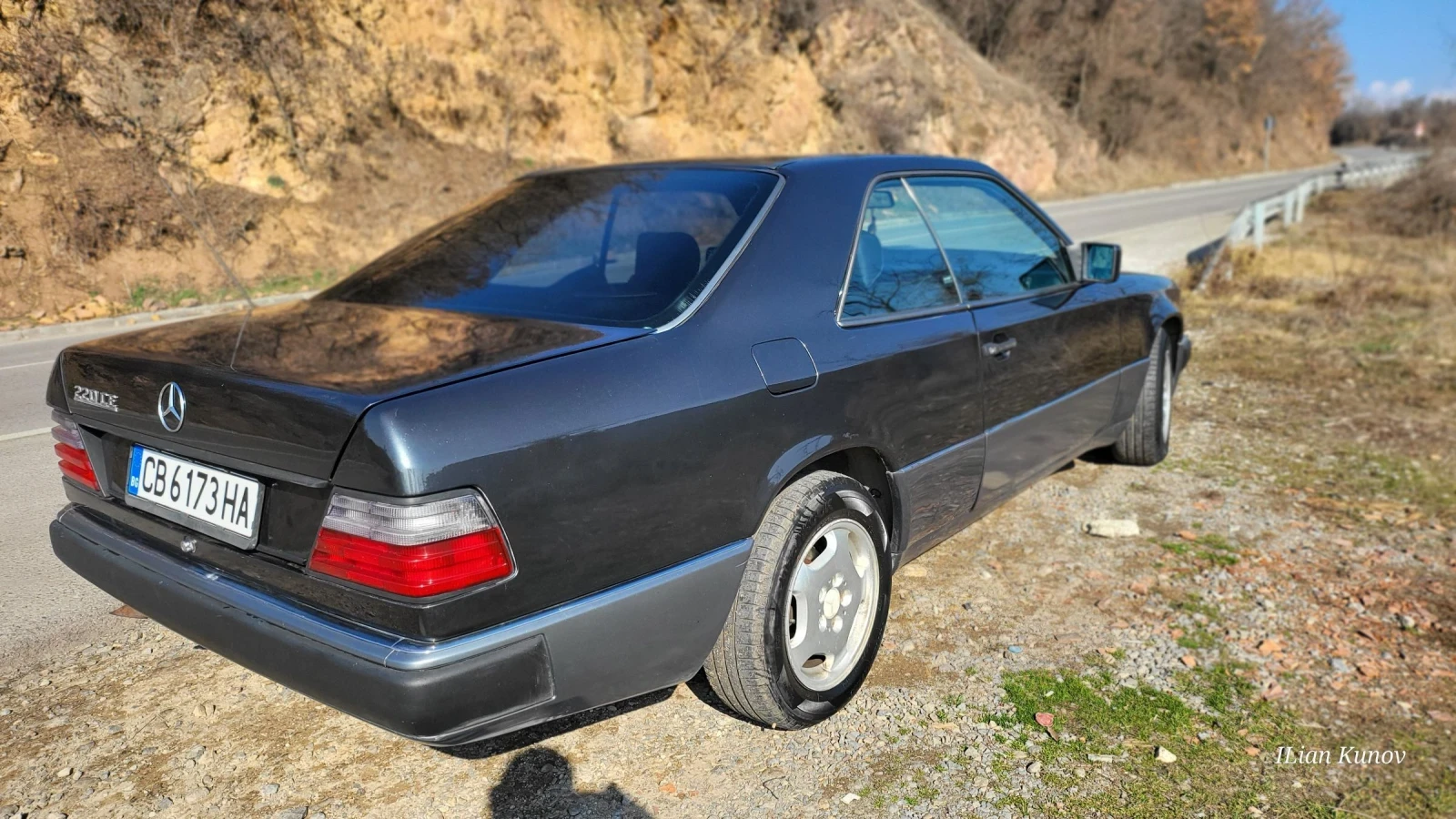 Mercedes-Benz 124 220CE - изображение 3