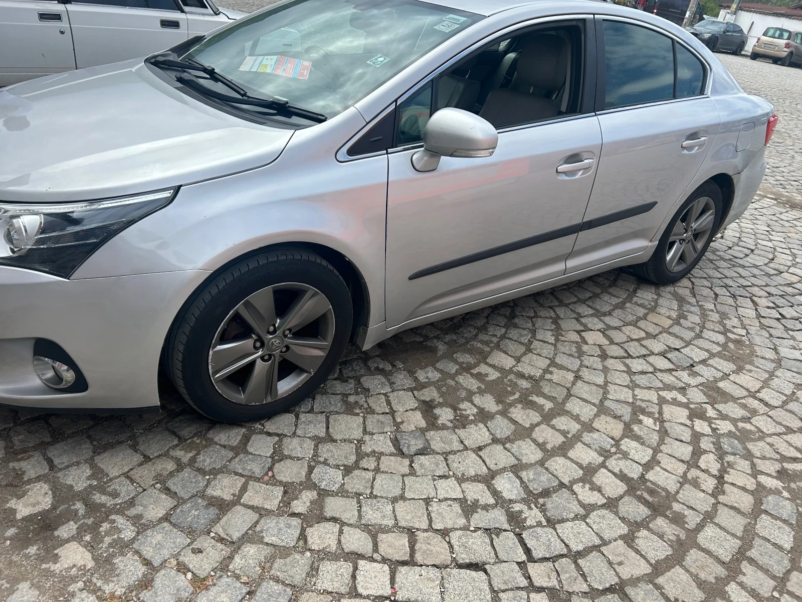 Toyota Avensis 2.0 D4D facelift  - изображение 5