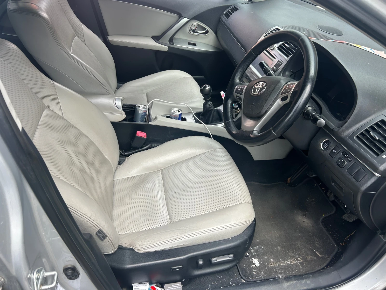 Toyota Avensis 2.0 D4D facelift  - изображение 8