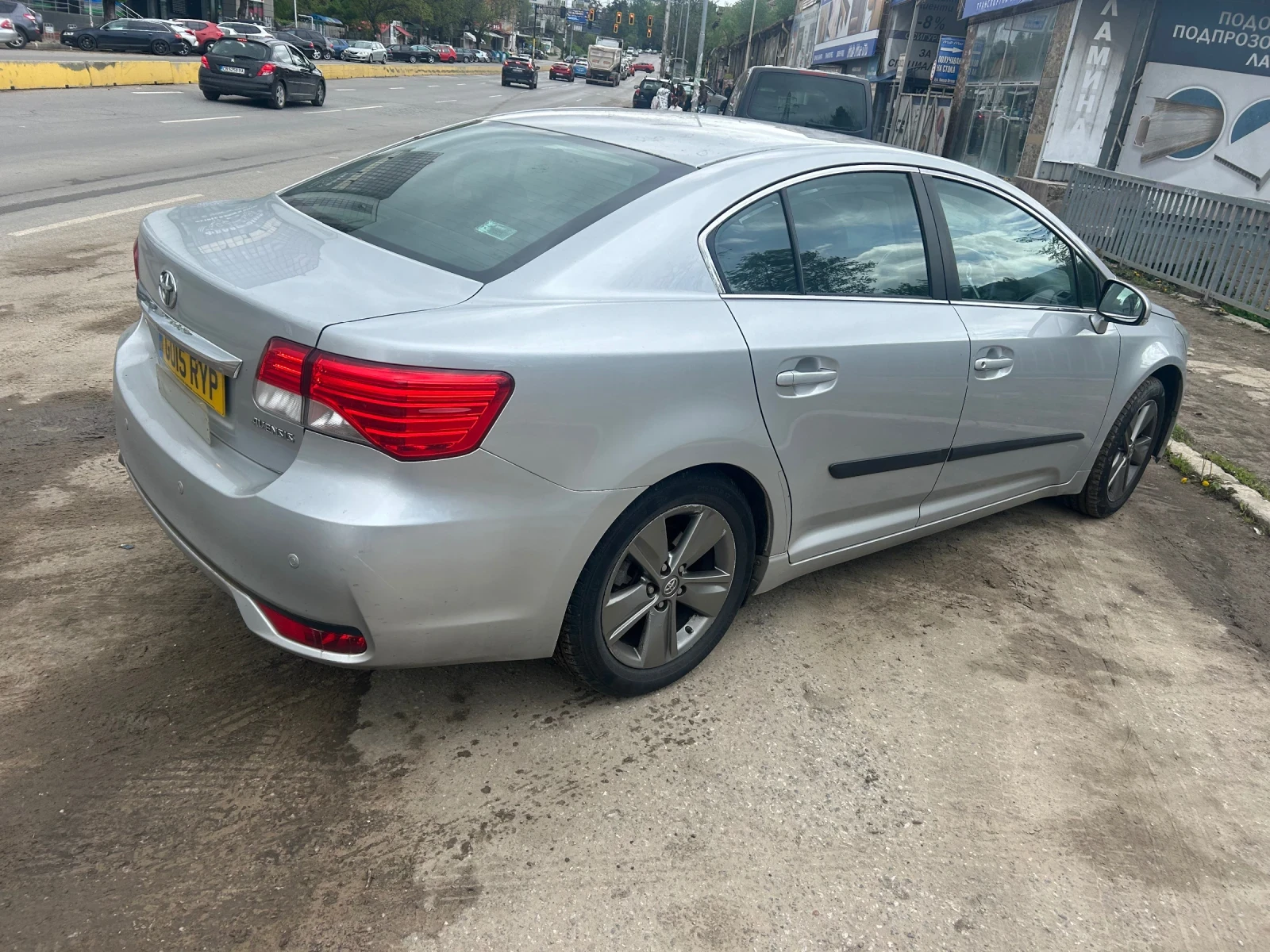 Toyota Avensis 2.0 D4D facelift  - изображение 4