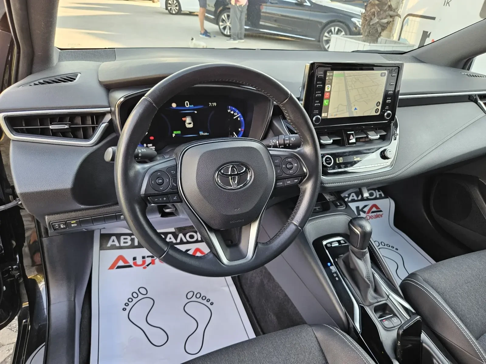 Toyota Corolla 1.8Hybrid-98kc= ДИСТРОНИК= CAR PLAY= СЕРВИЗНА ИСТО - изображение 8
