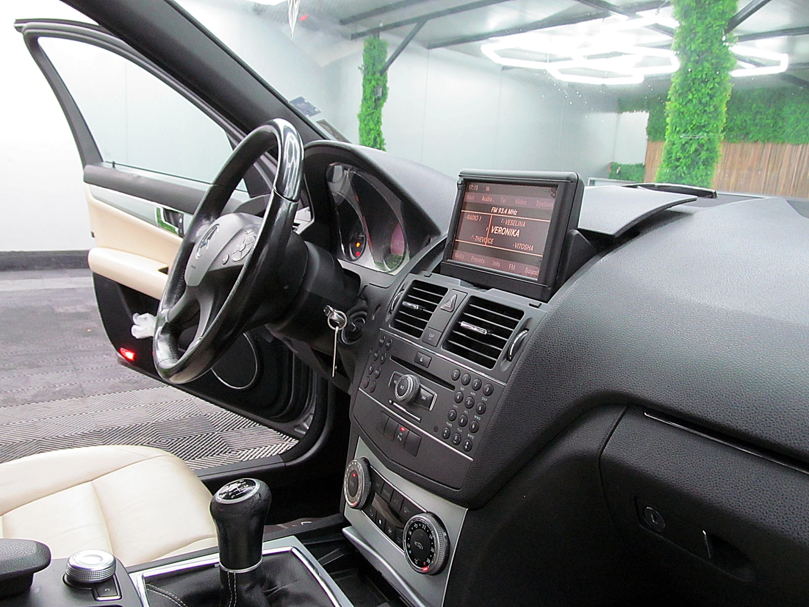 Mercedes-Benz C 220 AVANGARDE/6sk/PANORAMA/  | Mobile.bg   12