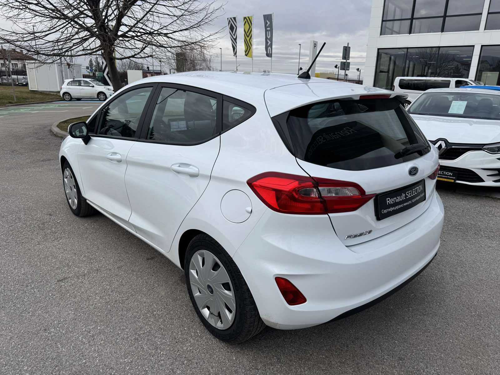 Ford Fiesta 1.1 I - изображение 4