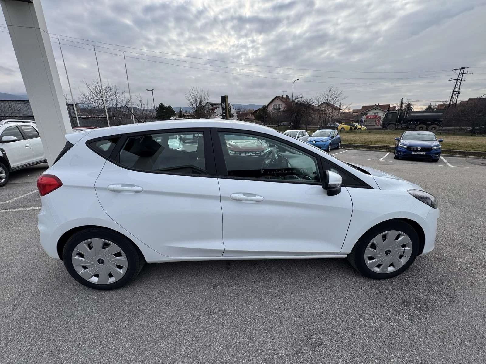 Ford Fiesta 1.1 I - изображение 7