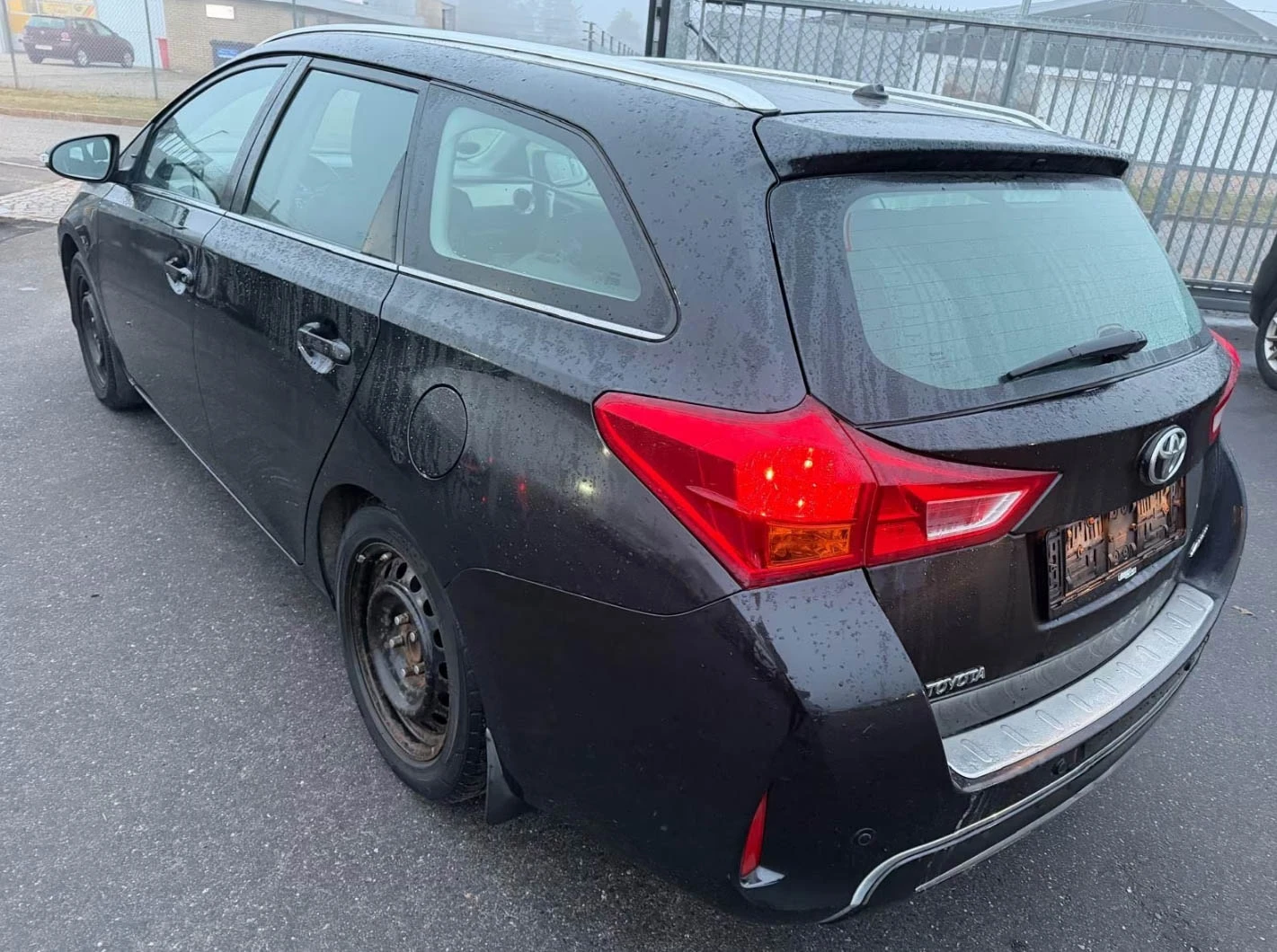 Toyota Auris 1.6 бензин Очакван внос! С Гаранция, снимка 5 - Автомобили и джипове - 53782945