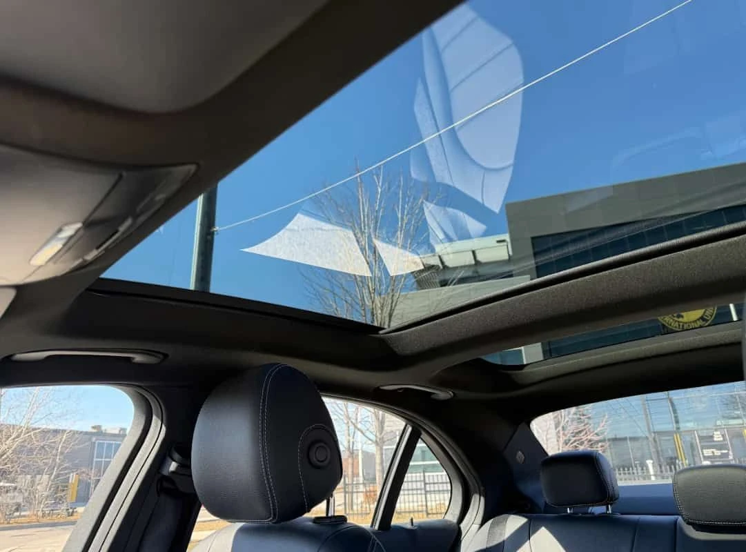 Mercedes-Benz C 300 4MATIC* PANORAMA* ПОДГРЕВИ* KEYLESS* , снимка 14 - Автомобили и джипове - 54108630