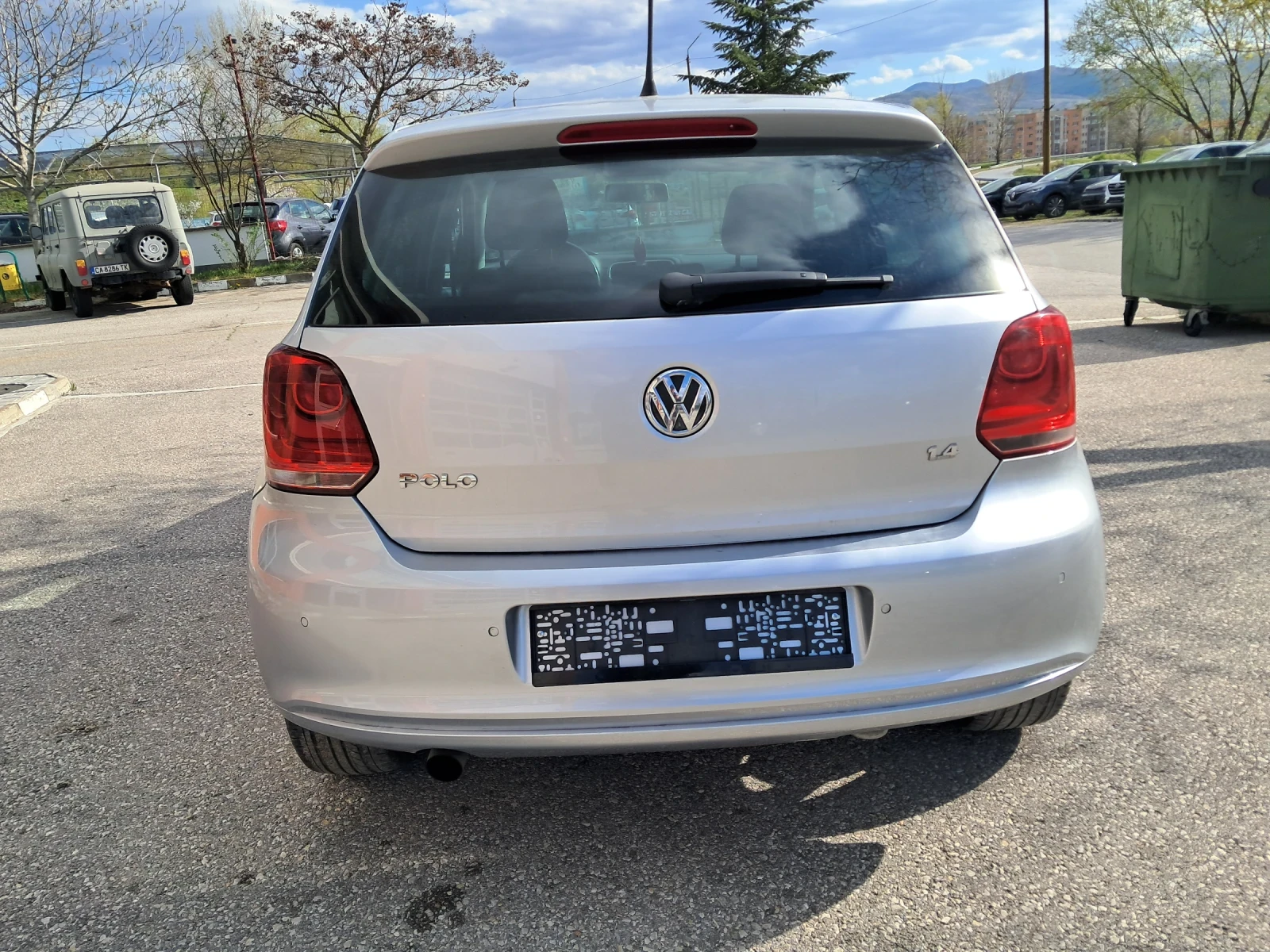 VW Polo 1.4бензин 86кс клима., снимка 4 - Автомобили и джипове - 54151746