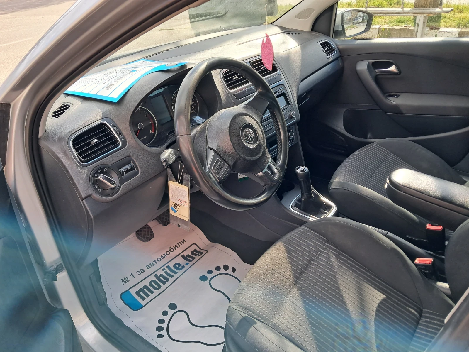 VW Polo 1.4бензин 86кс клима., снимка 8 - Автомобили и джипове - 54151746