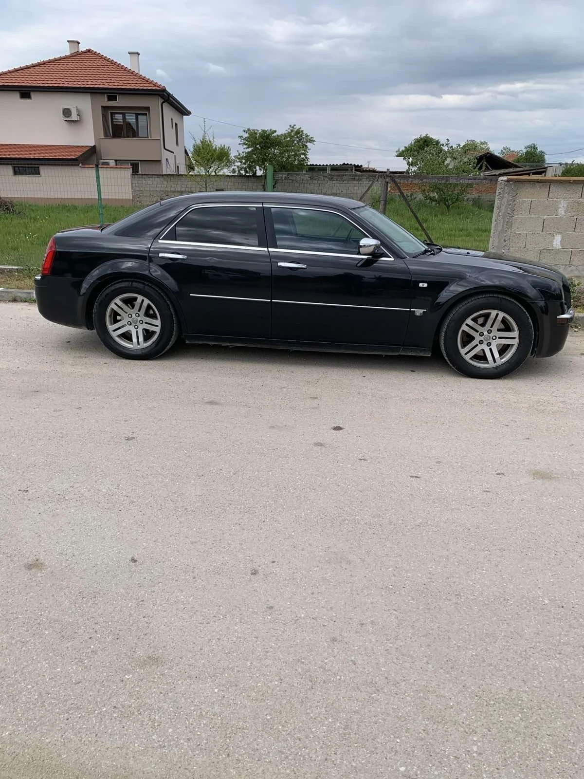 Chrysler 300c, снимка 2 - Автомобили и джипове - 54400848