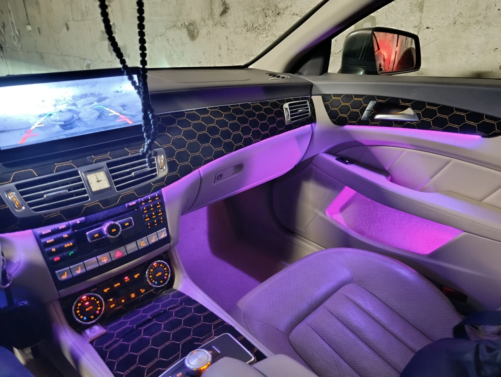 Mercedes-Benz CLS 350, снимка 14 - Автомобили и джипове - 54443265