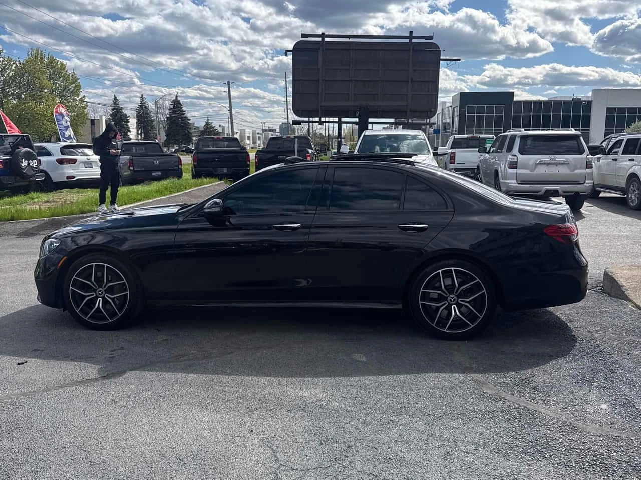 Mercedes-Benz E 450 КЛИП/ПАНО/360/ПОДГРЕВ/CARFAX/ФИНАНСИРАНЕ, снимка 3 - Автомобили и джипове - 54577707