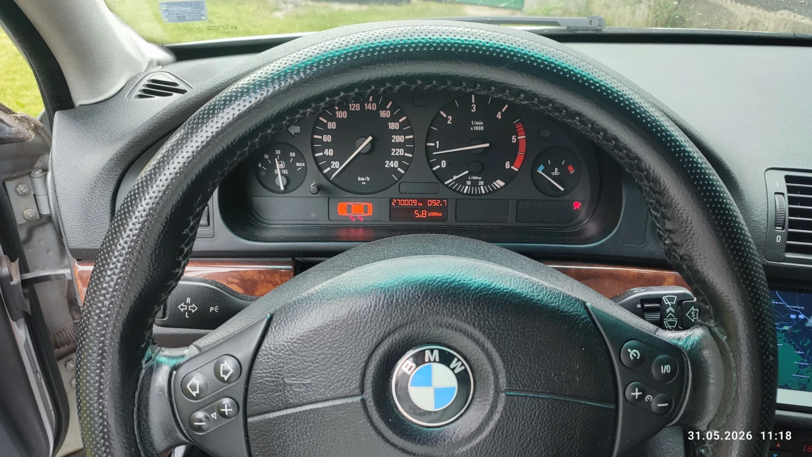 BMW 525, снимка 16 - Автомобили и джипове - 54725921
