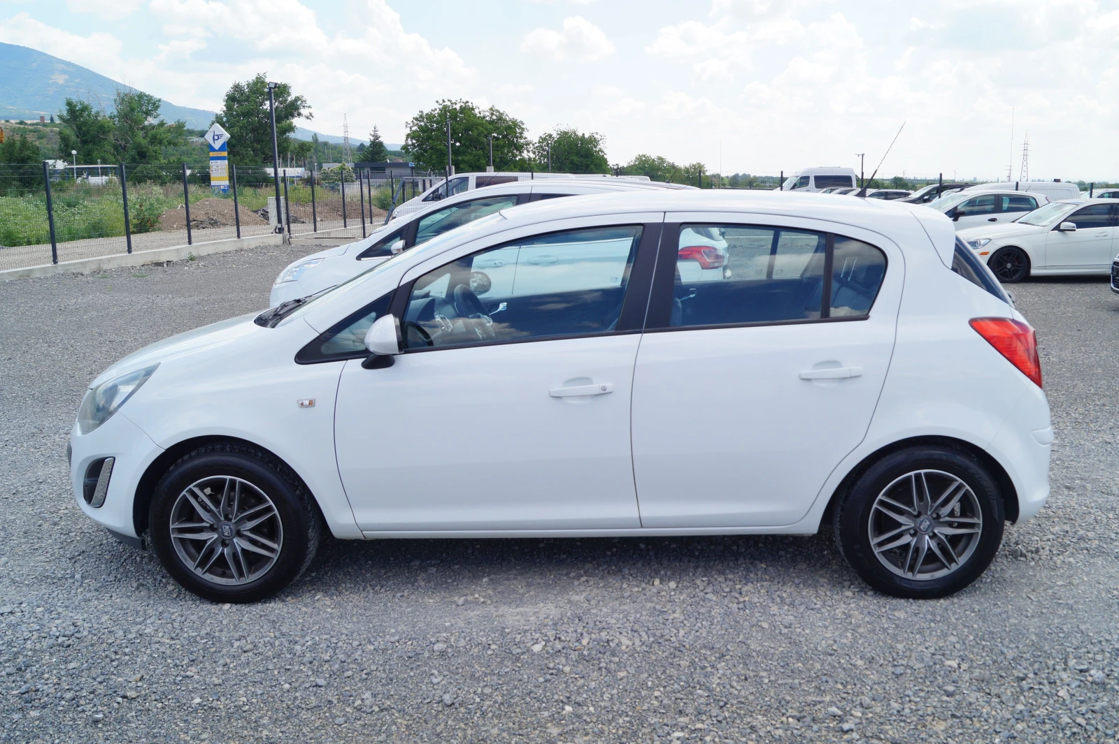 Opel Corsa ГАЗ, снимка 7 - Автомобили и джипове - 55045173