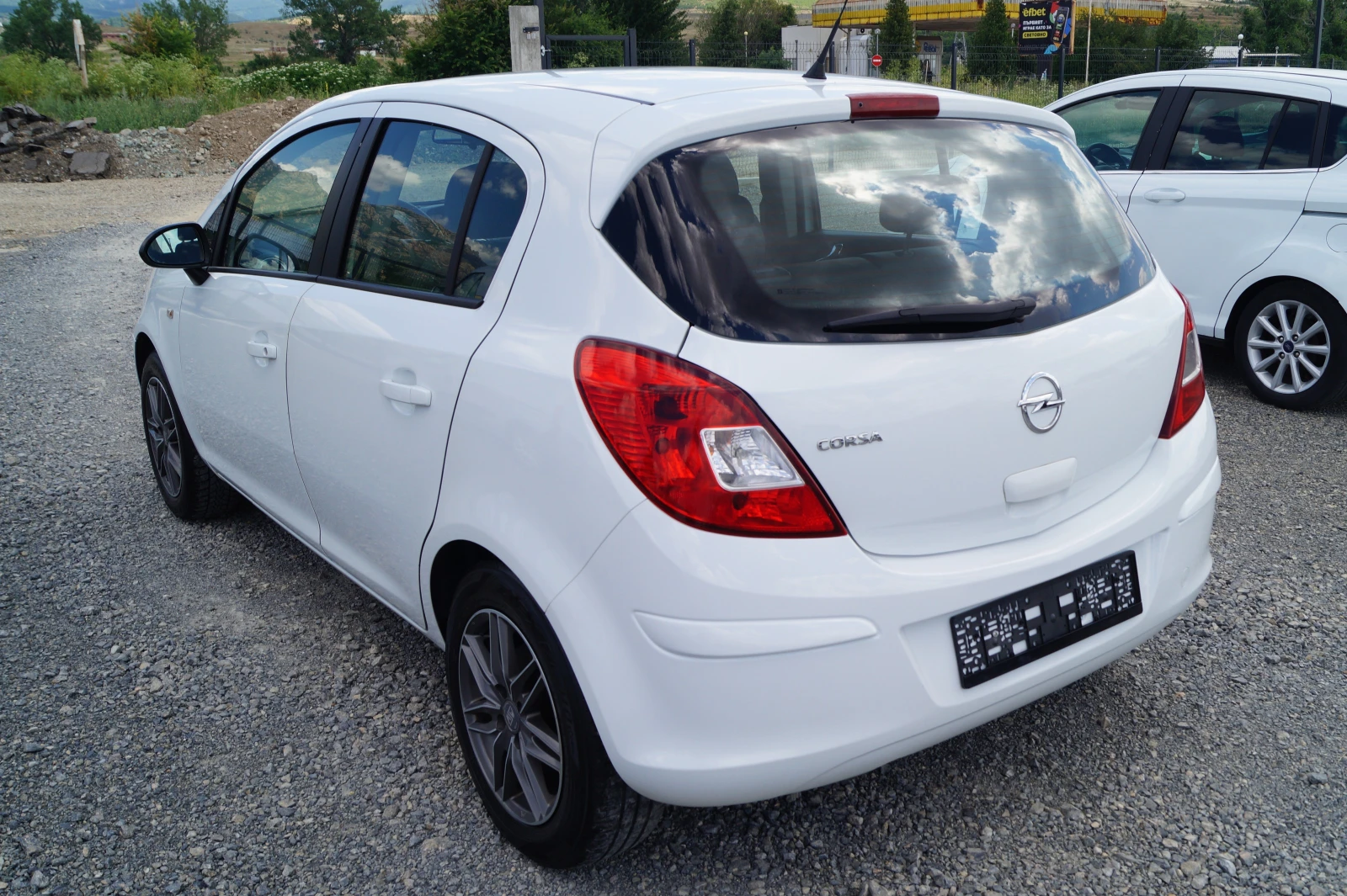Opel Corsa ГАЗ, снимка 6 - Автомобили и джипове - 55045173