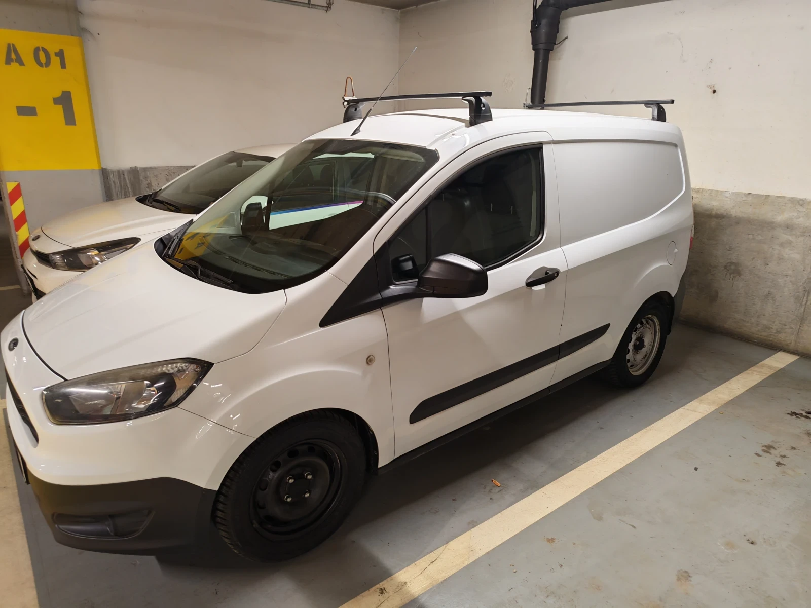 Ford Connect 1.5, снимка 3 - Автомобили и джипове - 55294437