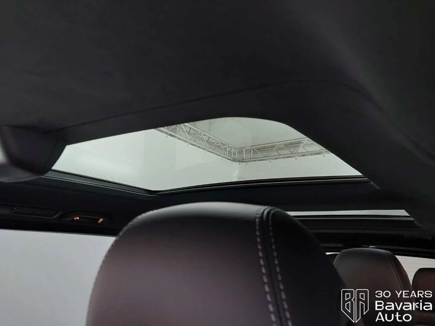 Mercedes-Benz V 300 d Lang 4MATIC 9G TRONIC Exclusive Edition, снимка 11 - Автомобили и джипове - 55648506