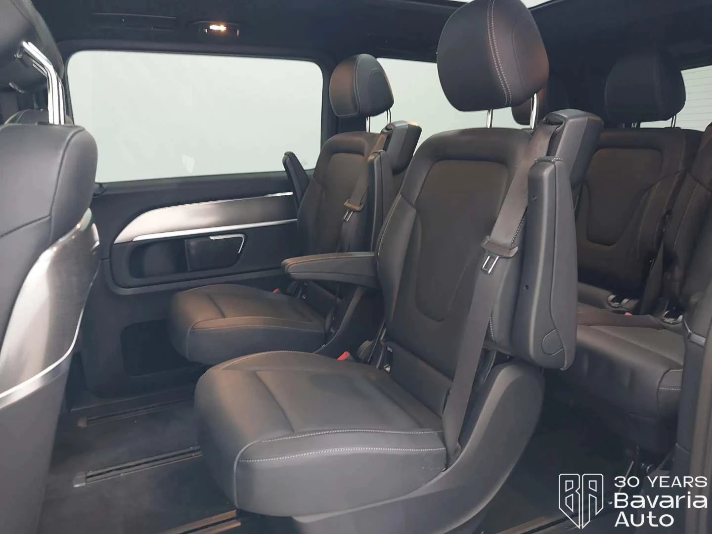 Mercedes-Benz V 300 d Lang 4MATIC 9G TRONIC Exclusive Edition, снимка 9 - Автомобили и джипове - 55648506