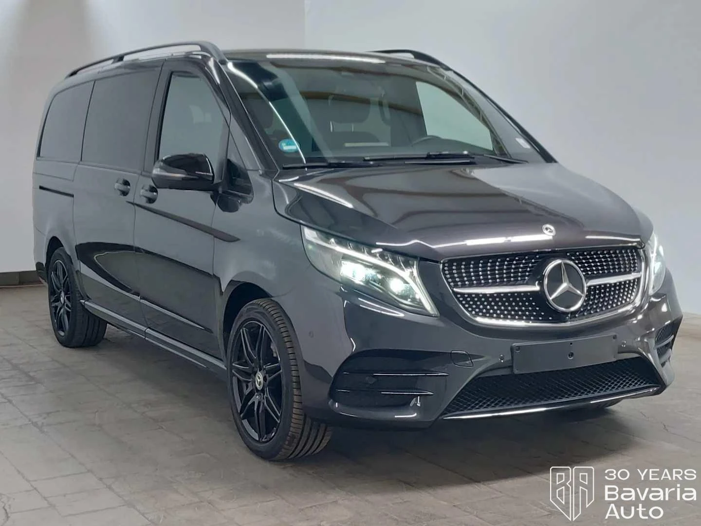Mercedes-Benz V 300 d Lang 4MATIC 9G TRONIC Exclusive Edition, снимка 4 - Автомобили и джипове - 55648506