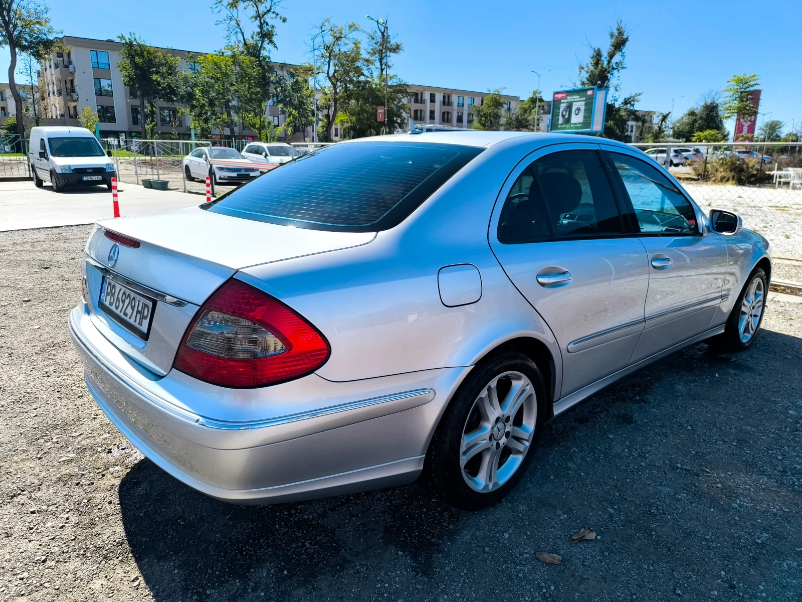 Mercedes-Benz E 320 Avantgarde 4х4 Facelift , снимка 4 - Автомобили и джипове - 56338463