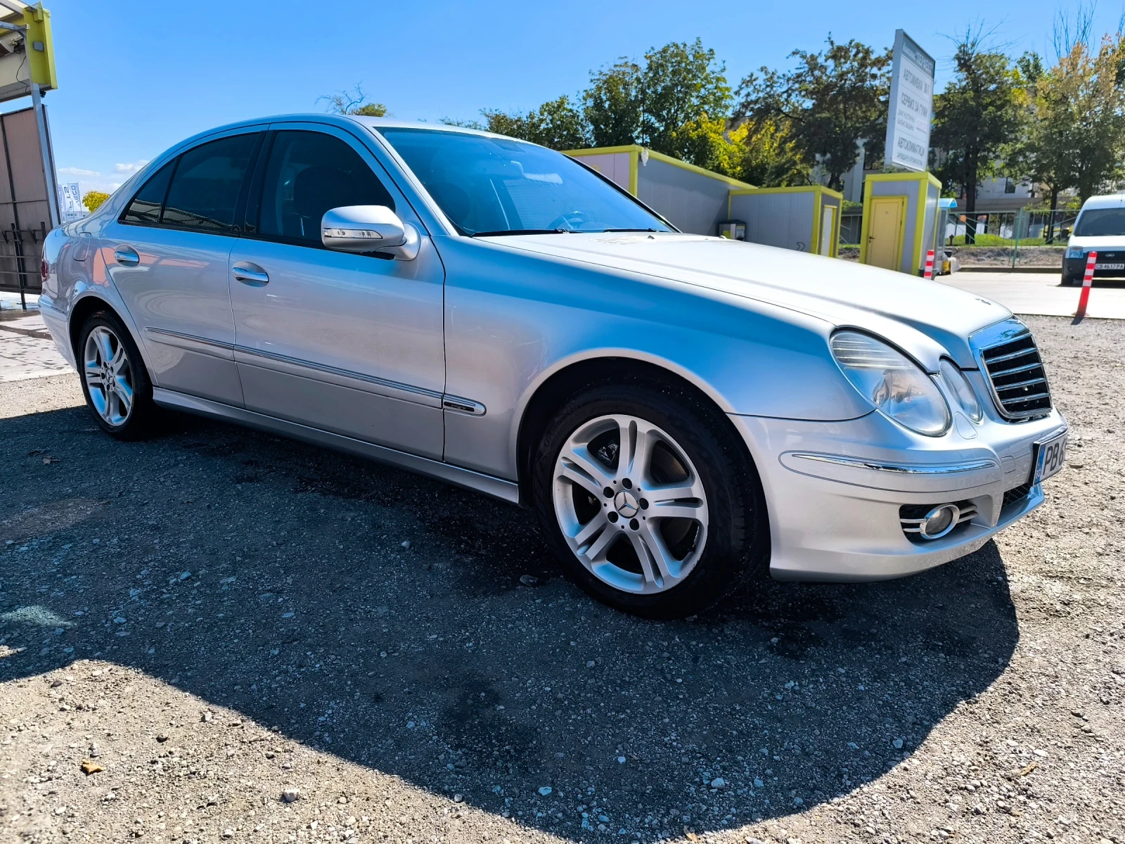 Mercedes-Benz E 320 Avantgarde 4х4 Facelift , снимка 5 - Автомобили и джипове - 56338463