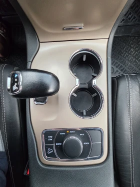 Jeep Grand cherokee 5.7 Hemi ZF - 18118 € / 35435.73 лв. - 40055493 15
