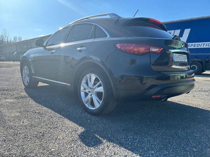 Infiniti QX70, снимка 4 - Автомобили и джипове - 47838657