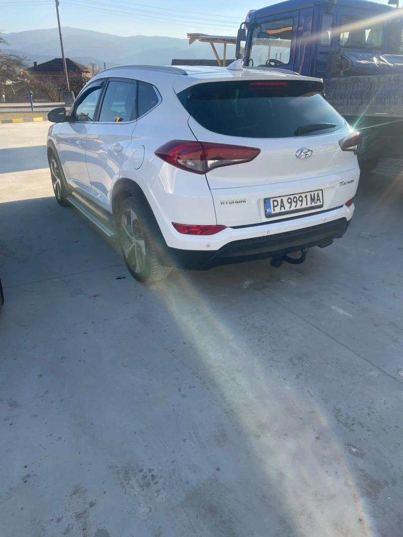 Hyundai Tucson Нави кожа 1.7 crdi , снимка 5 - Автомобили и джипове - 49281555