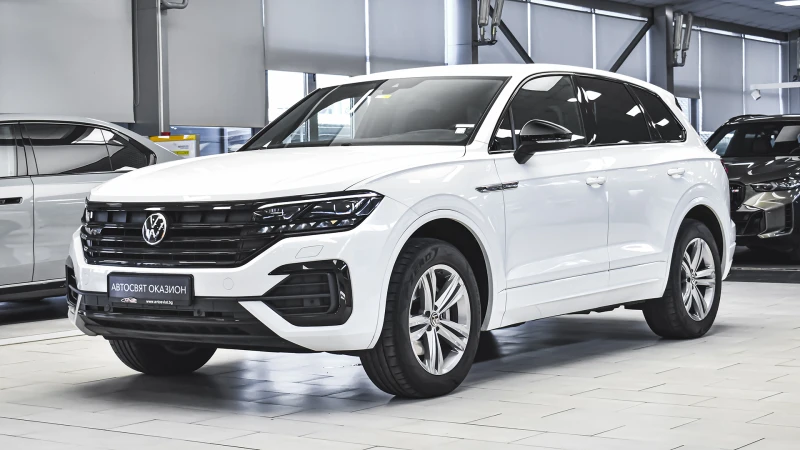 VW Touareg R-Line 3.0 TDI V6 4Motion Tiptronic, снимка 4 - Автомобили и джипове - 51065582