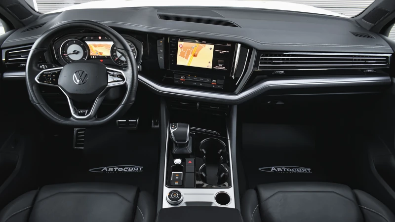 VW Touareg R-Line 3.0 TDI V6 4Motion Tiptronic, снимка 8 - Автомобили и джипове - 51065582