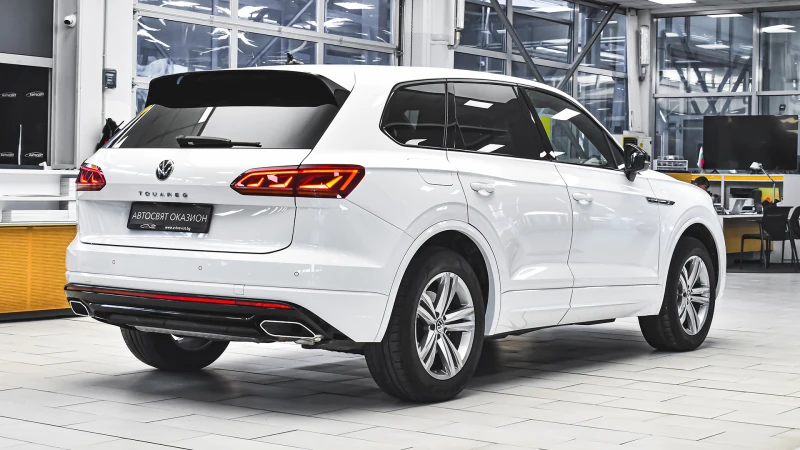 VW Touareg R-Line 3.0 TDI V6 4Motion Tiptronic, снимка 6 - Автомобили и джипове - 51065582