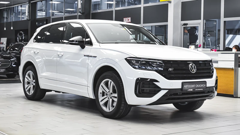 VW Touareg R-Line 3.0 TDI V6 4Motion Tiptronic, снимка 5 - Автомобили и джипове - 51065582