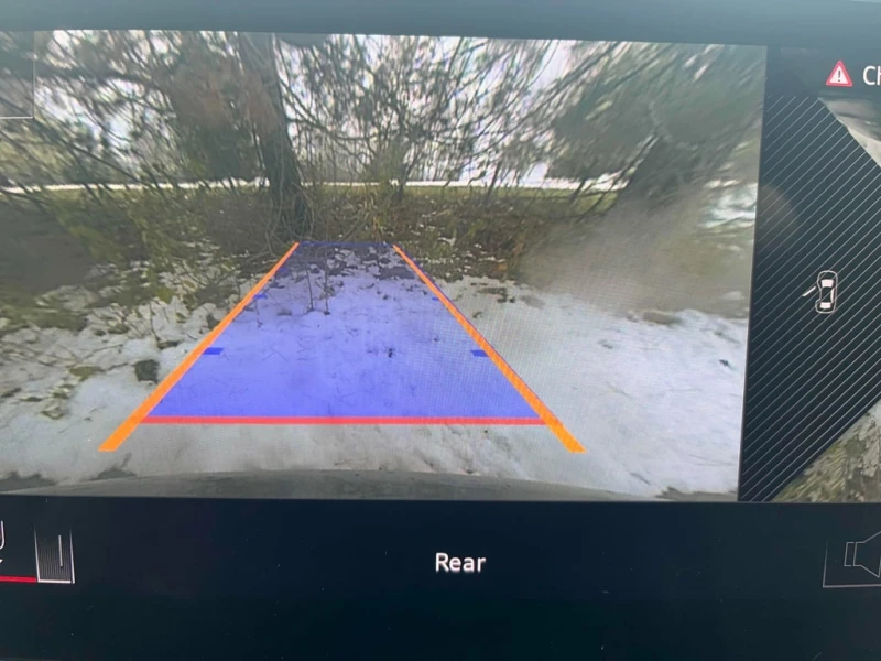 Audi SQ5 * Technik * CARFAX * БЕЗ ПЪРВОНАЧАЛНА ВНОСКА, снимка 12 - Автомобили и джипове - 53012076