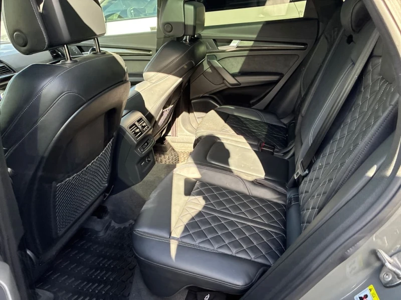 Audi SQ5 * Technik * CARFAX * БЕЗ ПЪРВОНАЧАЛНА ВНОСКА, снимка 10 - Автомобили и джипове - 53012076