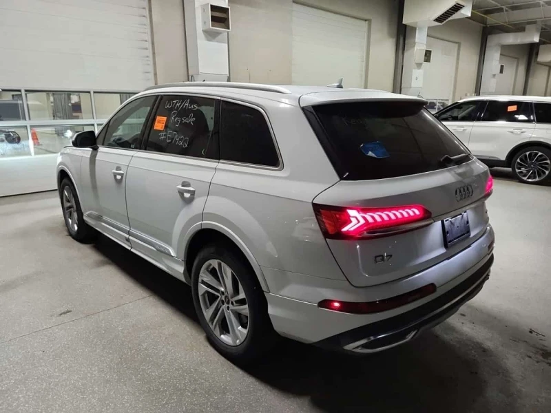 Audi Q7 * PREMIUM * ПОДГРЕВ / ПАНО / ОТ ПРЕДСТАВИТЕЛСТВО , снимка 4 - Автомобили и джипове - 53593398