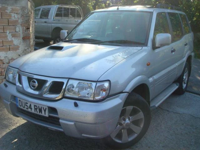 Nissan Terrano 3.0TDI, снимка 1 - Автомобили и джипове - 46834073