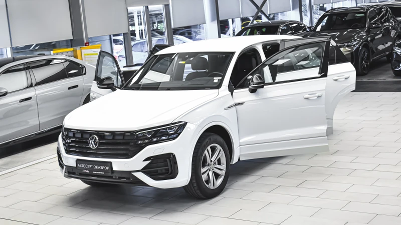 VW Touareg R-Line 3.0 TDI V6 4Motion Tiptronic - 99900 лв. - 17400911 1