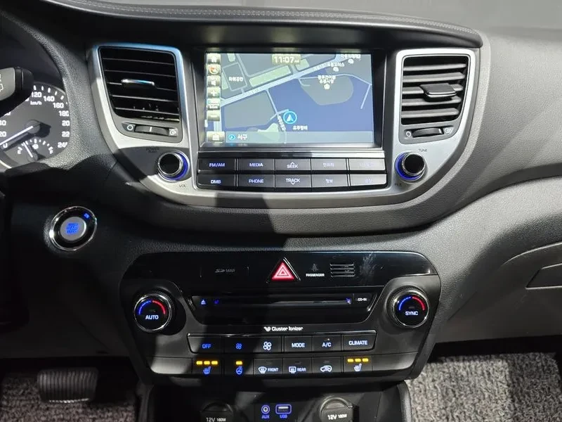 Hyundai Tucson 2.0 4Wd Modern, снимка 14 - Автомобили и джипове - 53364769