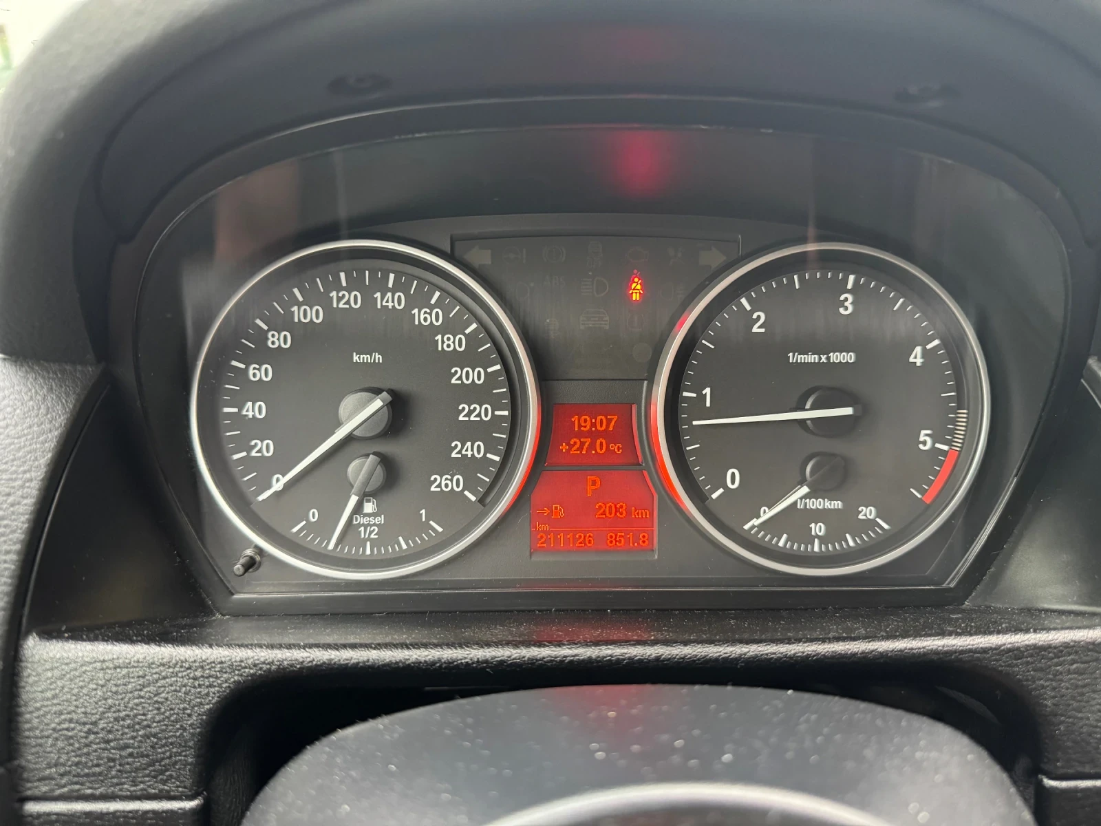 BMW X1 2.0D X-Drive - изображение 9