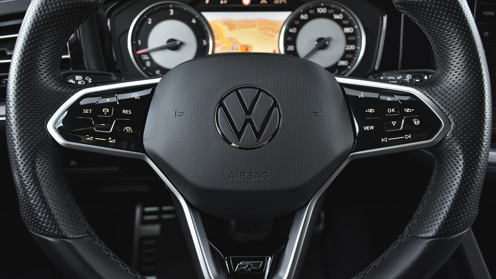 VW Touareg R-Line 3.0 TDI V6 4Motion Tiptronic - изображение 9