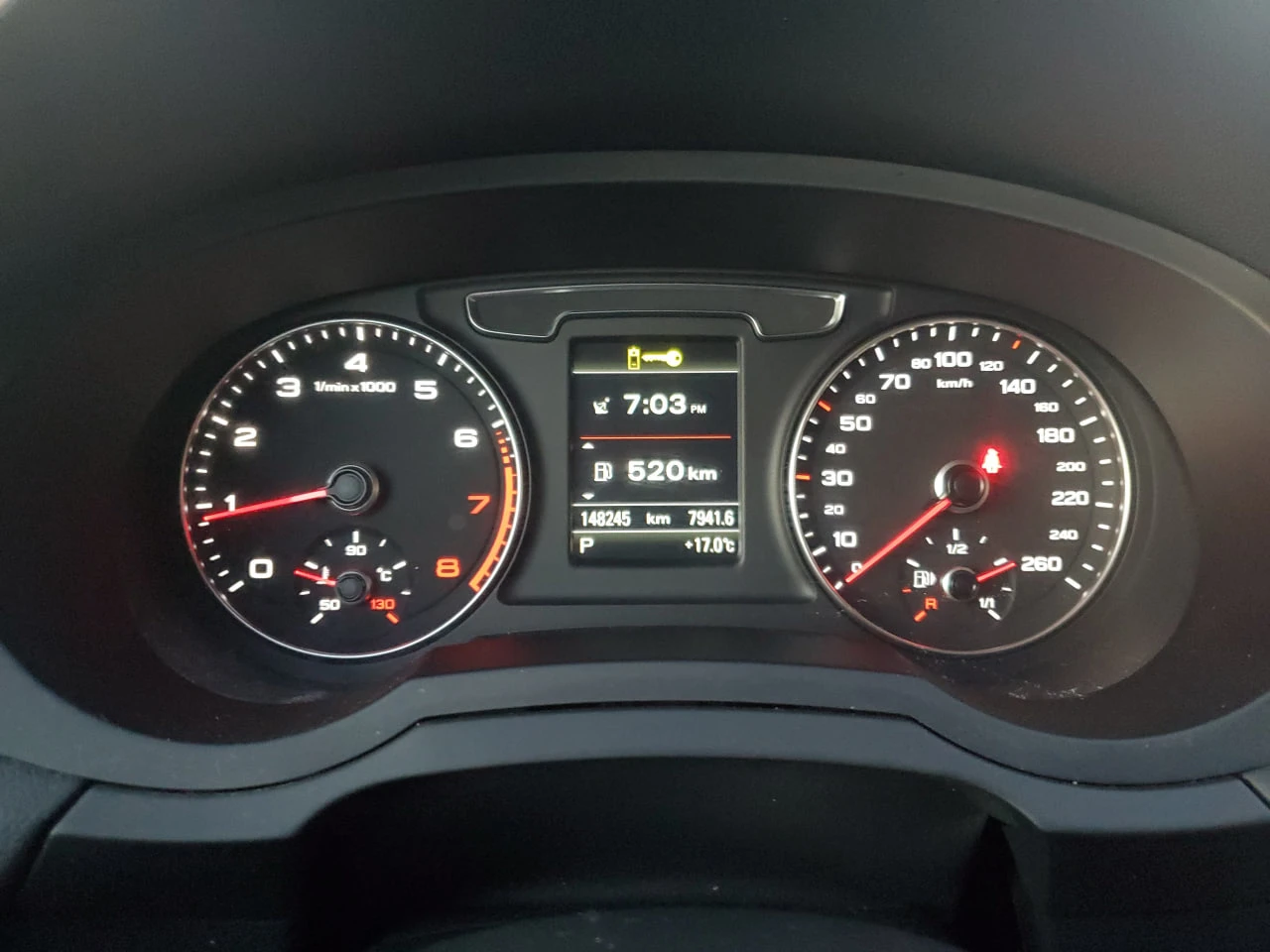 Audi Q3 * АВТО КРЕДИТ* ЦЕНА ДО БГ * CARFAX *  - изображение 8