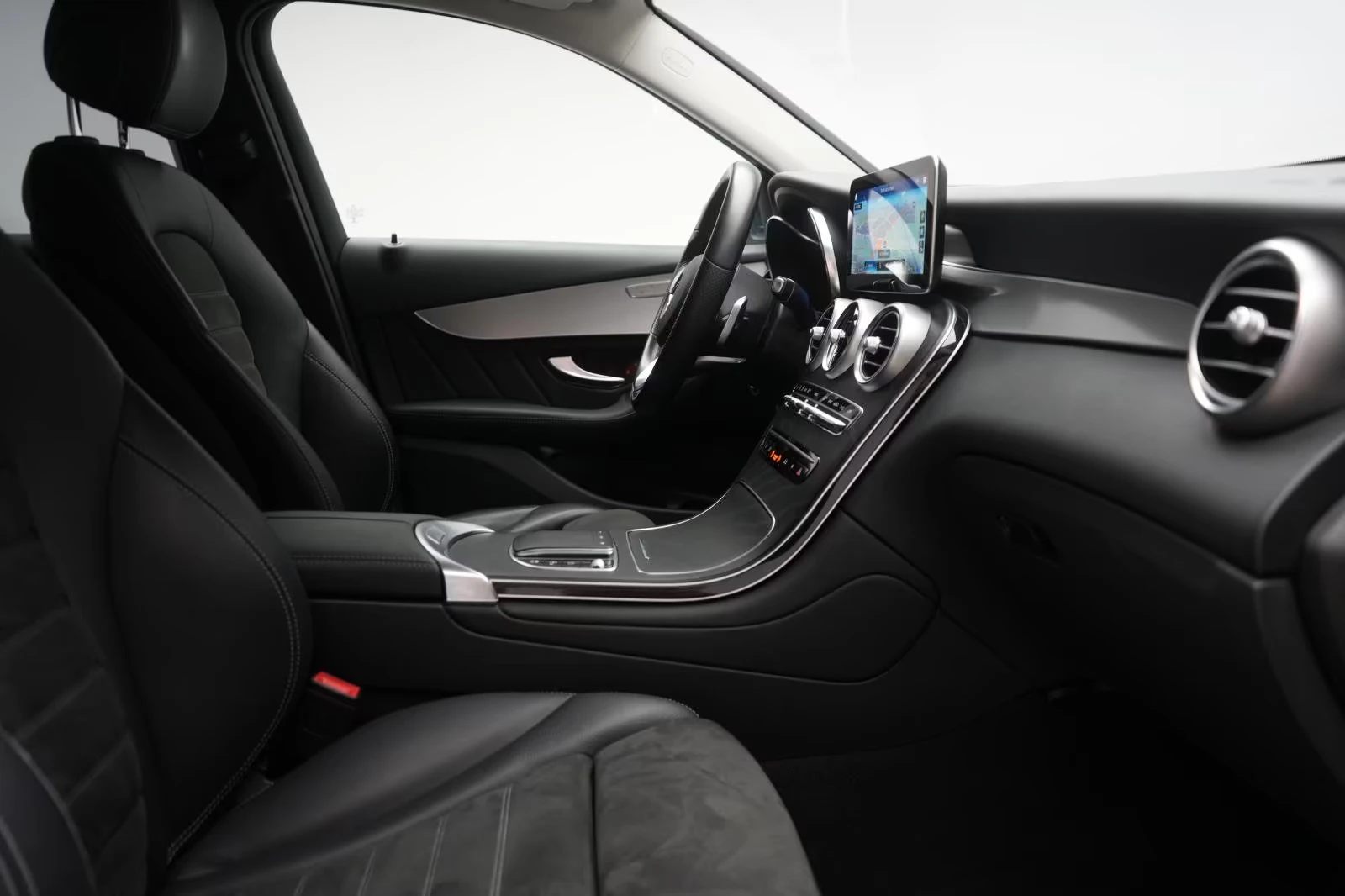 Mercedes-Benz GLC 220 d/4MATIC/194HP/AMG/9G-TRONIC/DISTR./CAM/849g | Mobile.bg � ����������� 13