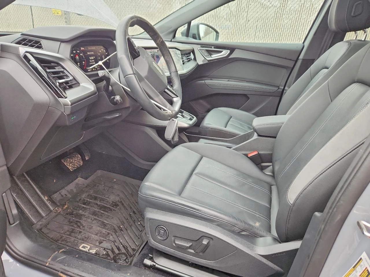 Audi Q4 E-TRON PREMIUM QUATTRO S-LINE, снимка 7 - Автомобили и джипове - 53987767