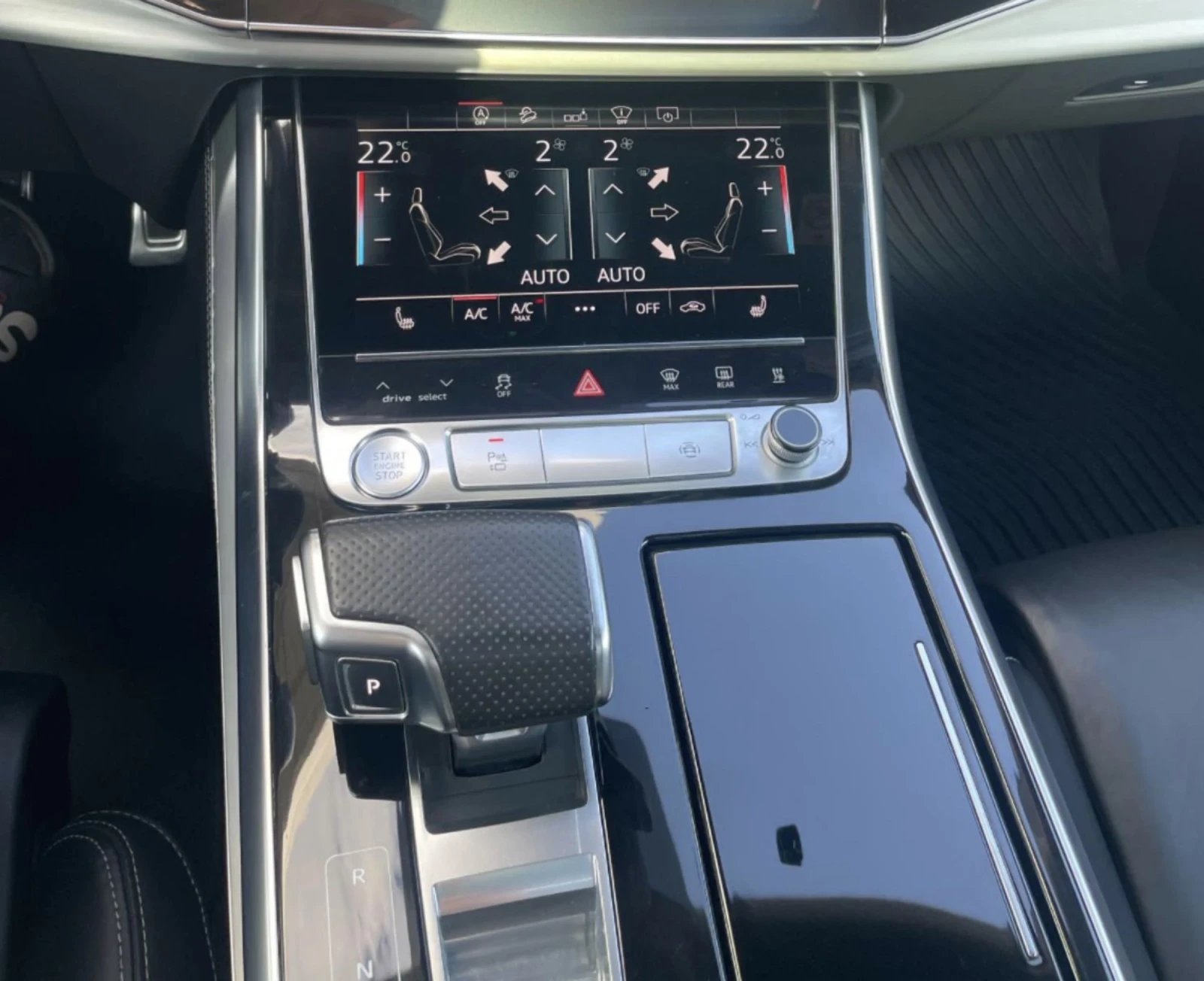Audi Q8 3.0 TDI , Sline, снимка 6 - Автомобили и джипове - 54570013