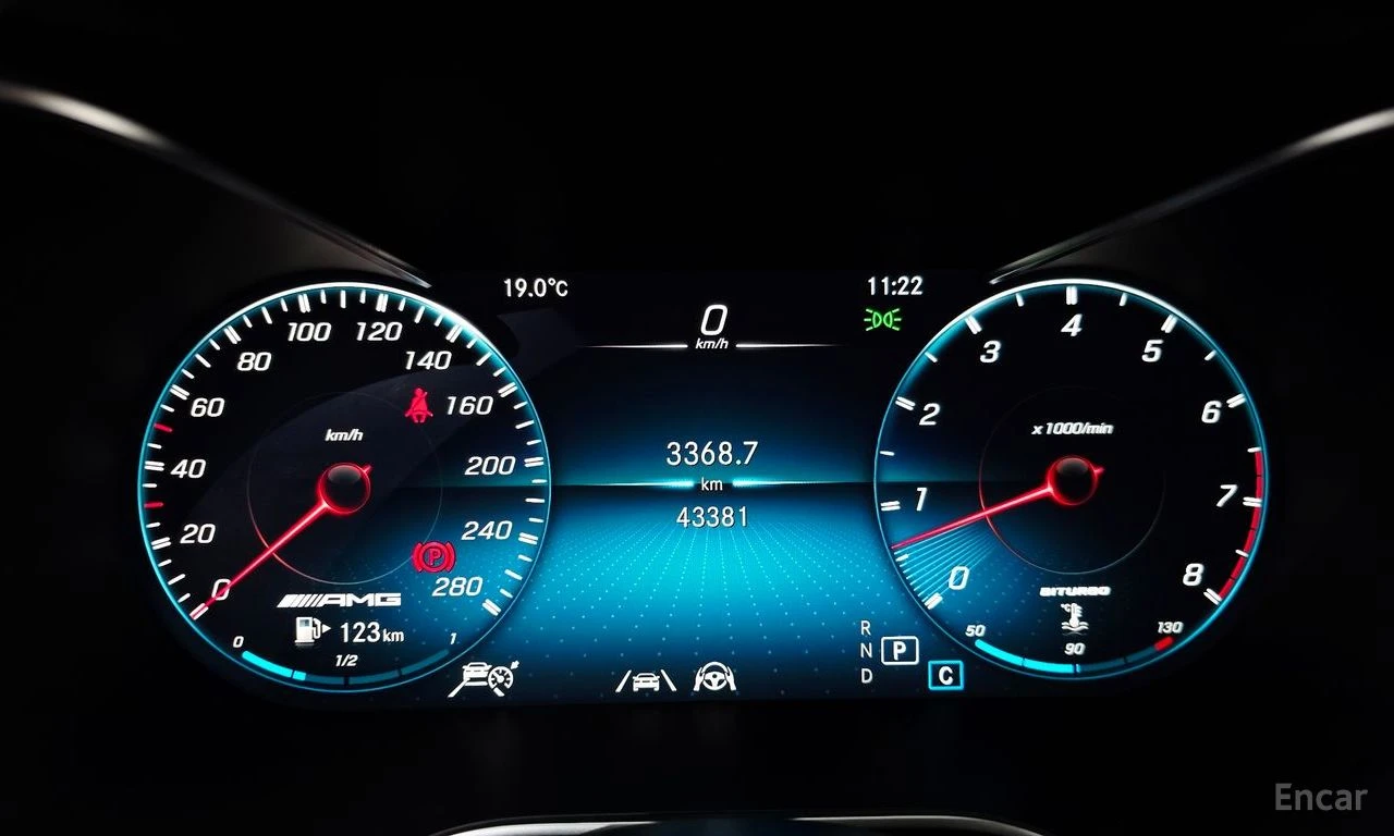 Mercedes-Benz GLC 43 AMG COUPE* BURMESTER* ХЕДЪП* ДИГИТАЛНО* ТАБЛО* LANE* A, снимка 13 - Автомобили и джипове - 55105710