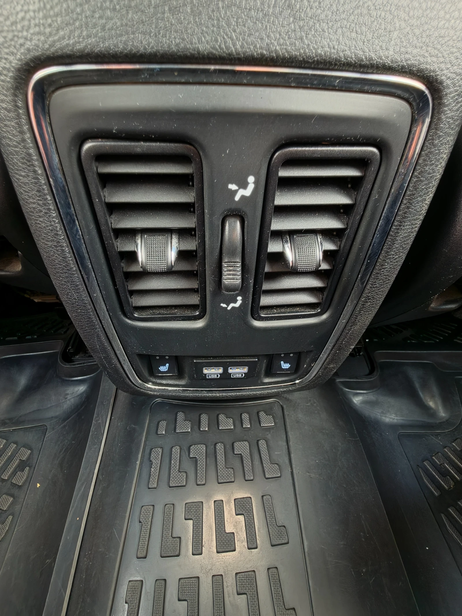 Jeep Grand cherokee 5.7 Hemi ZF, снимка 12 - Автомобили и джипове - 55197834