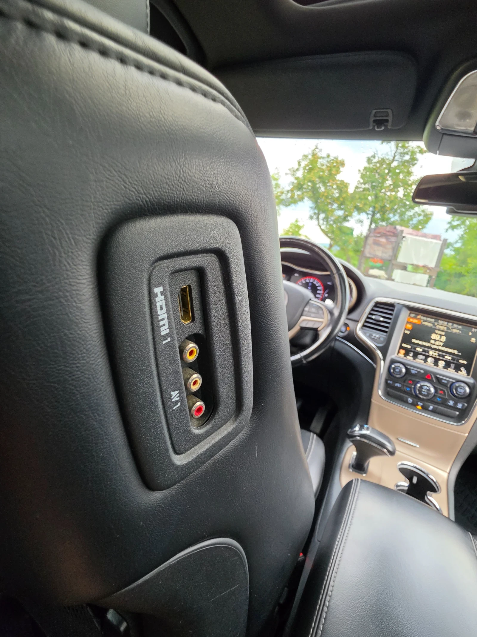 Jeep Grand cherokee 5.7 Hemi ZF, снимка 11 - Автомобили и джипове - 55197834