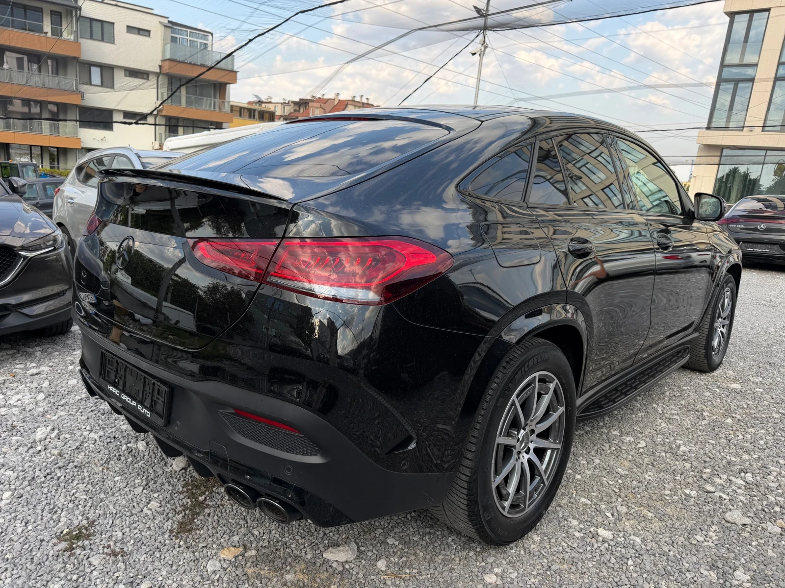 Mercedes-Benz GLE 53 4MATIC Black paket Designo Manufaktur Масаж/Обдухване HUD, снимка 5 - Автомобили и джипове - 55906045