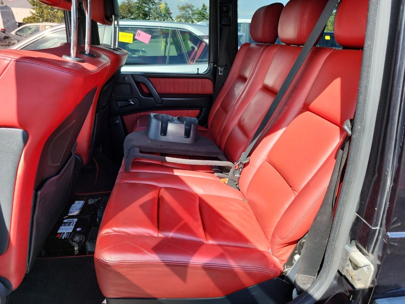 Mercedes-Benz G Designo Exclusive* Harman Kardon* Driving Assistan, снимка 7 - Автомобили и джипове - 56138900