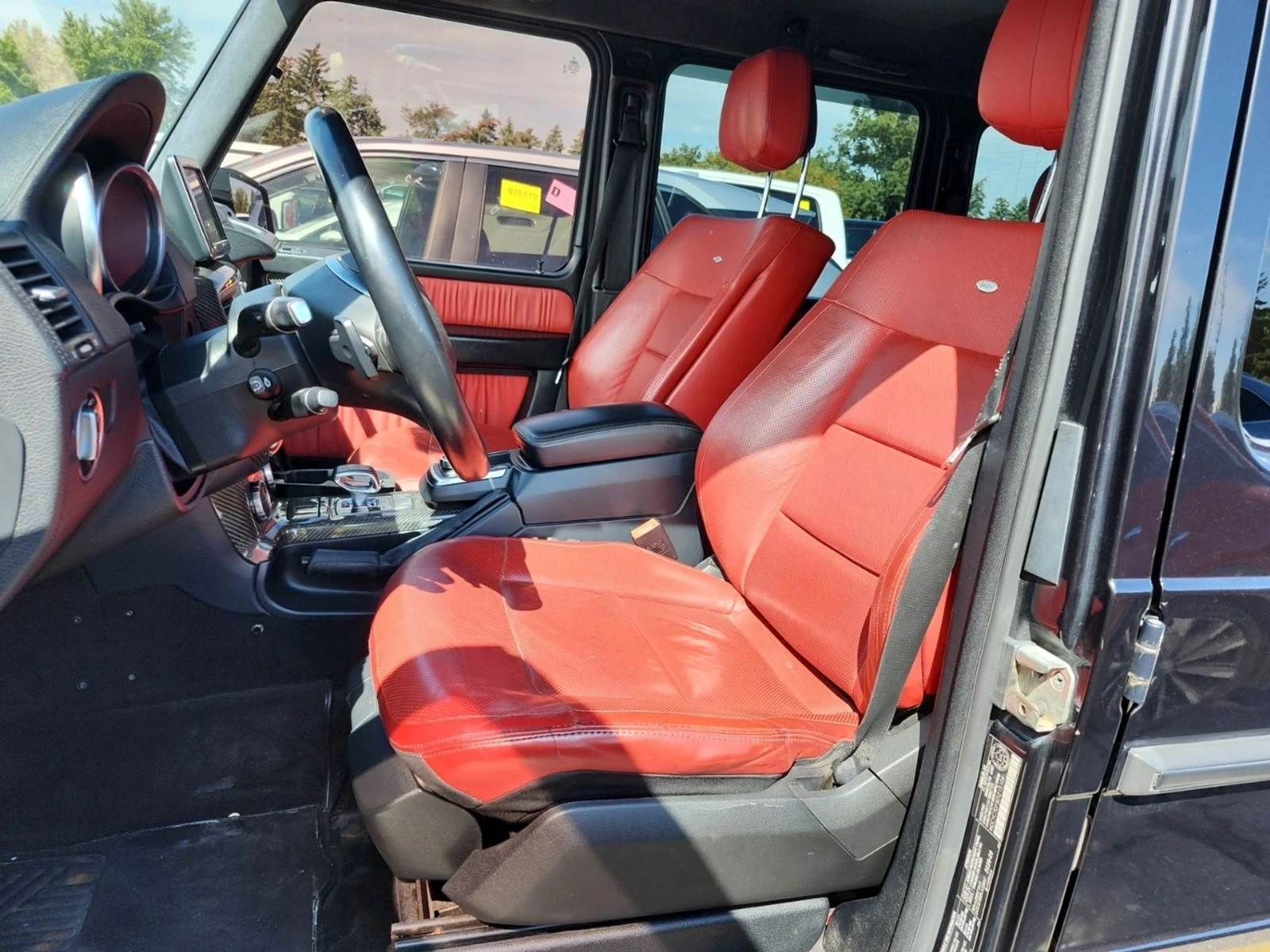 Mercedes-Benz G Designo Exclusive* Harman Kardon* Driving Assistan, снимка 5 - Автомобили и джипове - 56138900